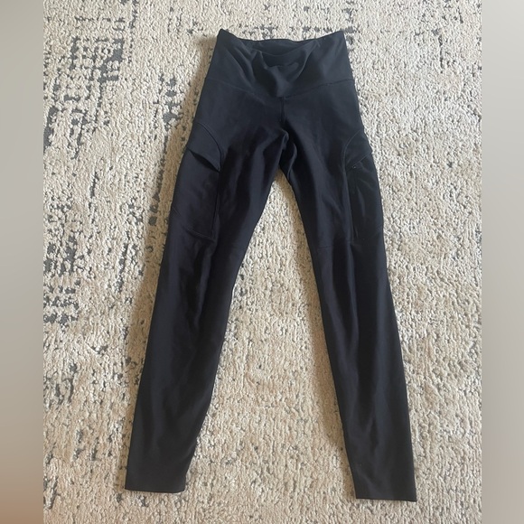 Old Navy Power Soft High Rise Leggings Gently Used! - Picture 3 of 3